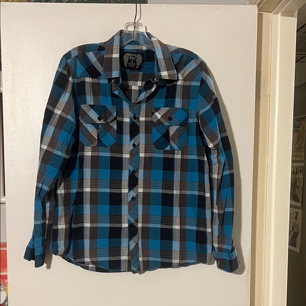 Eighty Eight plaid shirt. Flap pockets.